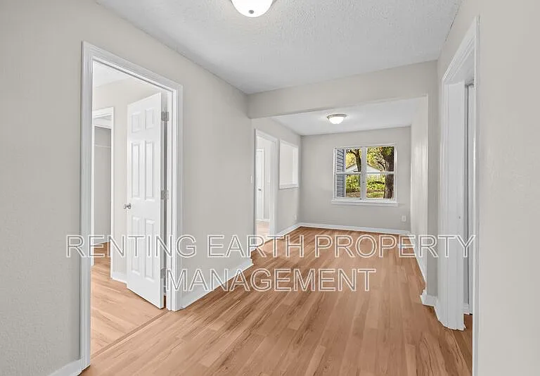 7404 Paris Ave — Photo 3