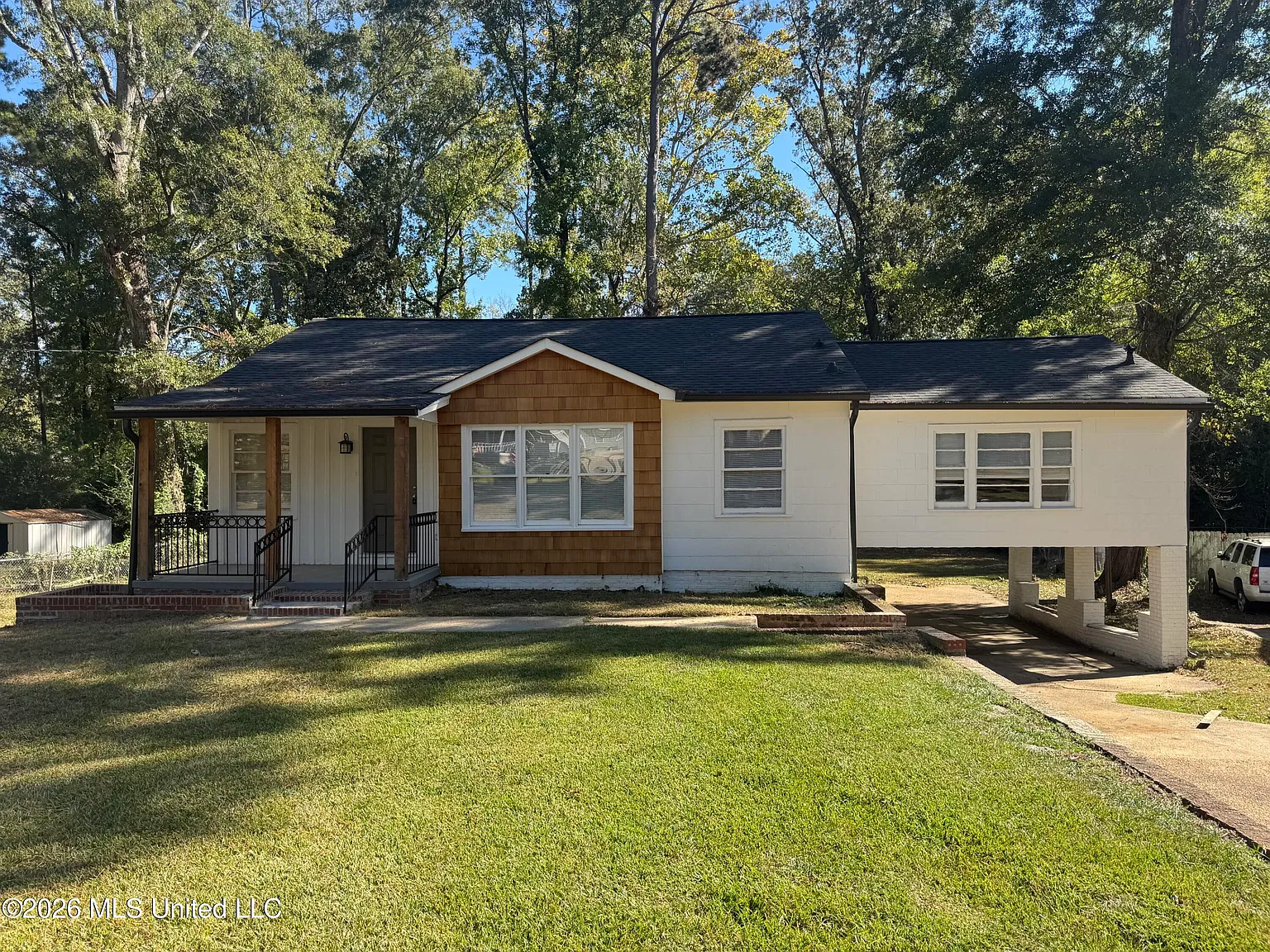 3 bed, 2.0 bath, 1680 sqft, $1,695 — Photo 1