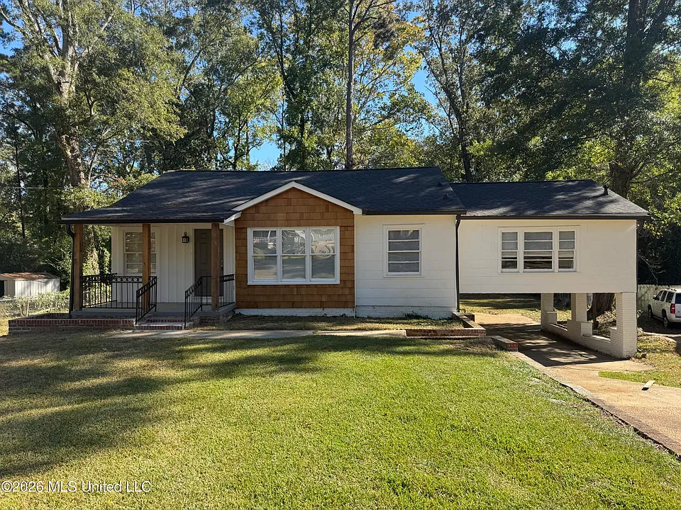 4536 Normandy Dr