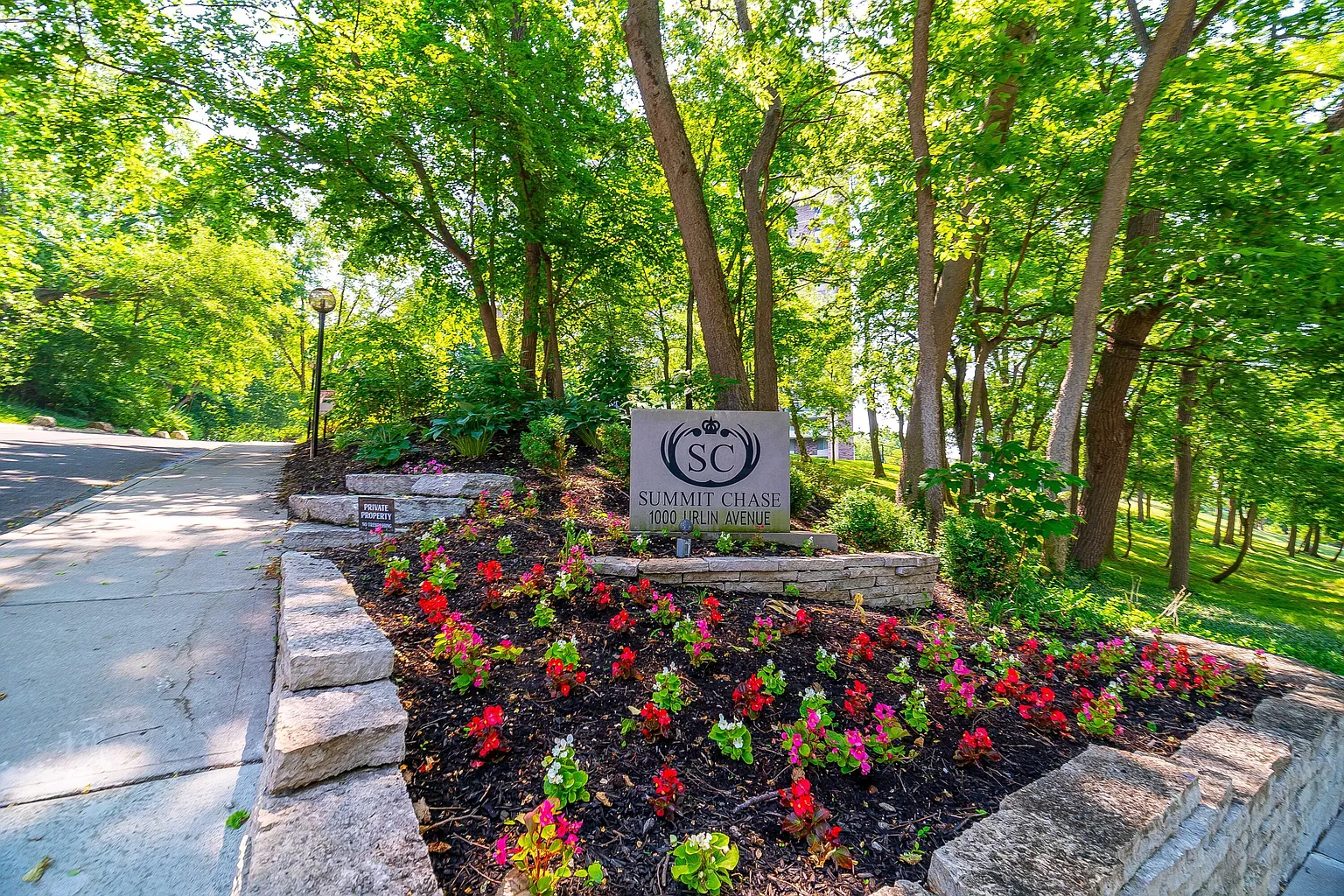 1000 Urlin Ave #11 photo 1