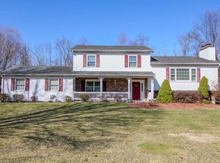 5 Connelly Dr, Staatsburg, NY 12580