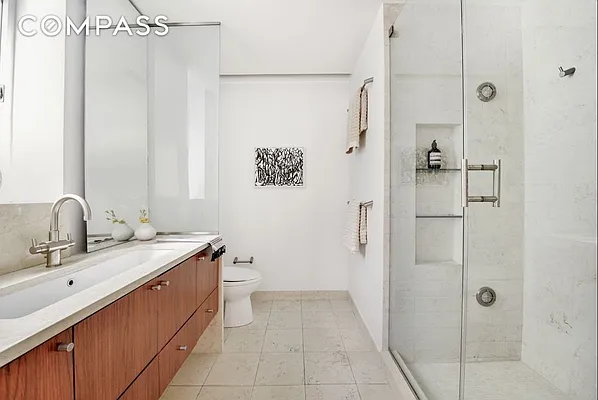 Rented by Compass | media 7