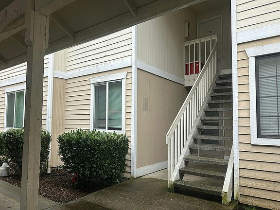 2nd image of 10012 Golden Given Rd E APT 13