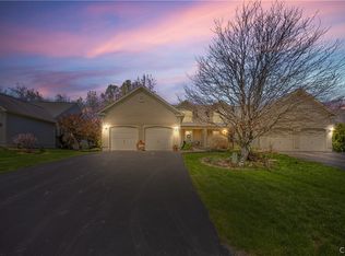 8442 Marco Ln, Baldwinsville, NY 13027