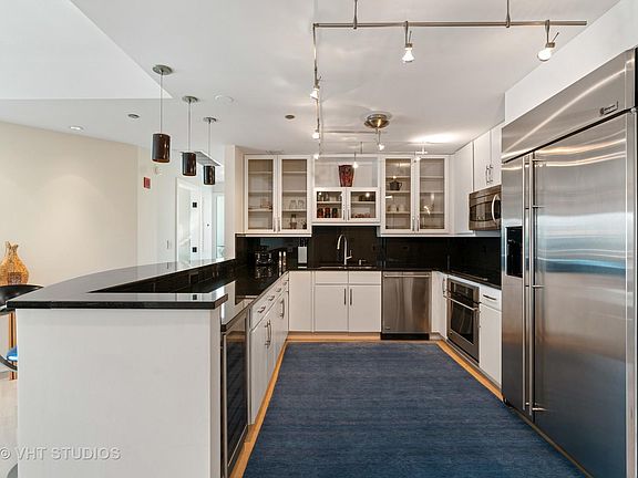 5th image of 130 N Garland Ct APT 4802