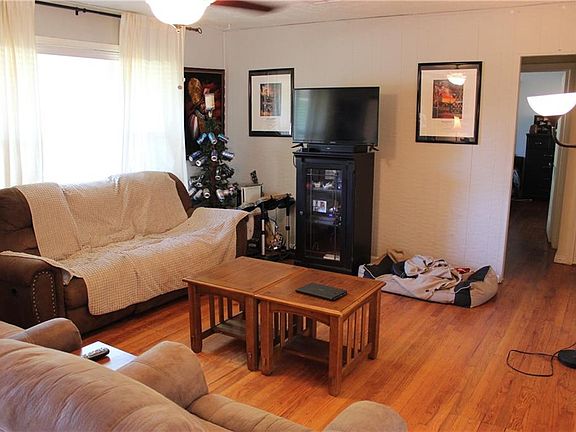 4th image of 1110 Idaho St