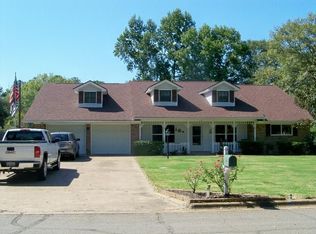 619 E Oak Ln, Nacogdoches, TX 75961