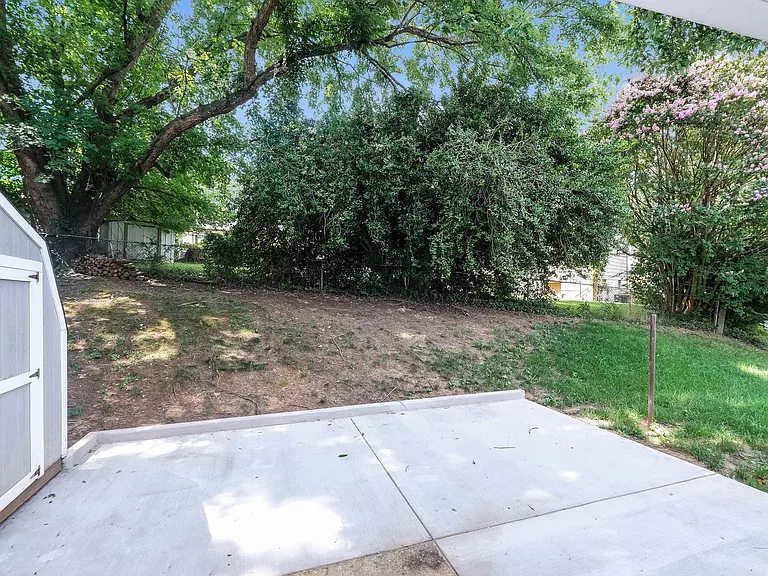 6805 Pepper St — Photo 12