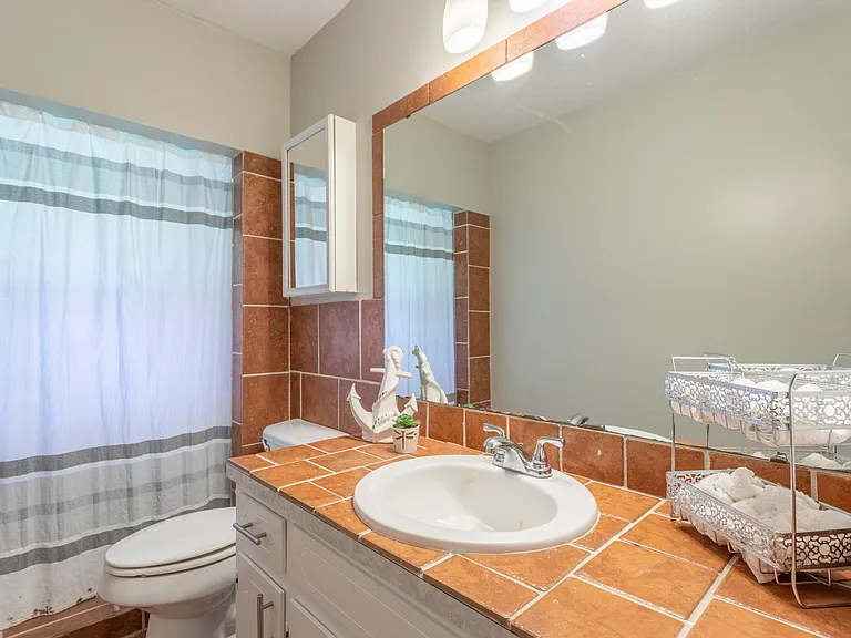 5240 Peachtree St — Photo 16