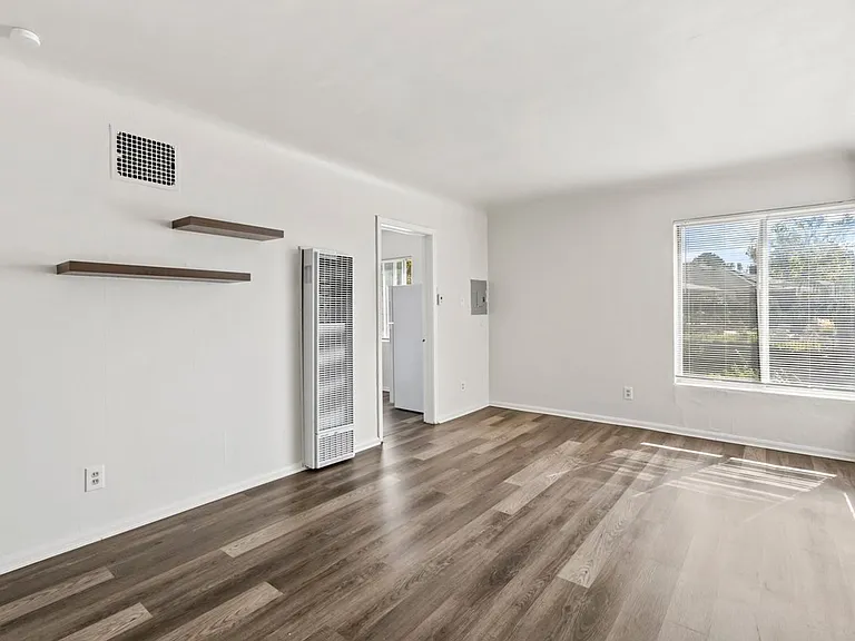 76 W Apricot Ave #2 — Photo 15