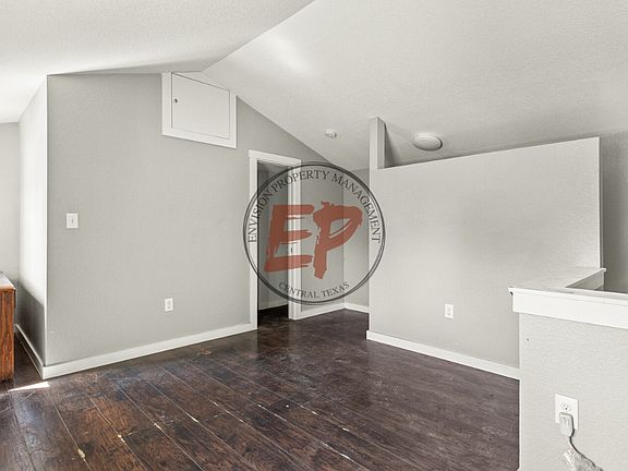 4th image of 516 N 31st St
