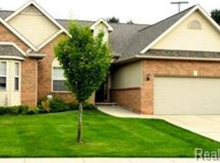 59564 Twin Pines Dr #1, New Hudson, MI