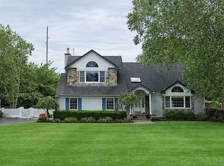 24 Deer Run, Wading River, NY 11792