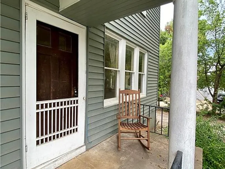 1103 W 22nd St #C — Photo 4
