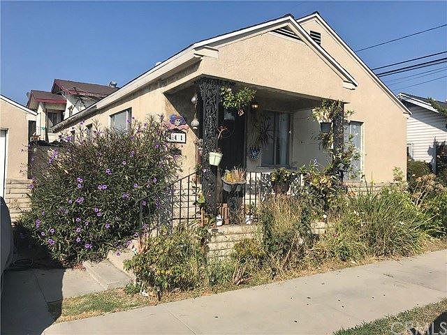 2nd image of 2354 Elm Ave