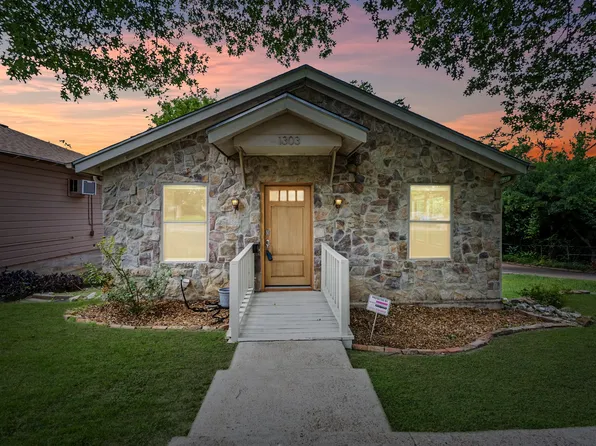 1303 Arizona Ave, Dallas, TX 75216