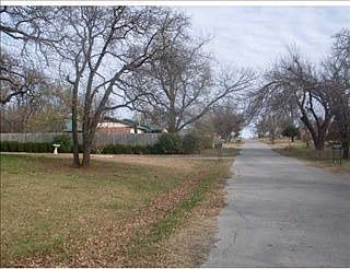 2nd image of 701 NE 70th St