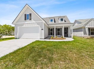 813 Jefferson Dr, Lake Charles, LA 70605