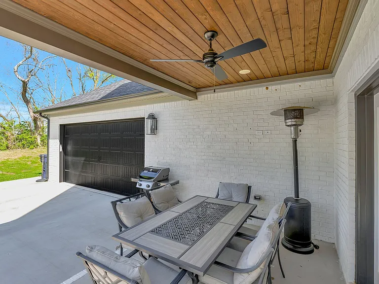 3270 Sassafras Ln — Photo 46