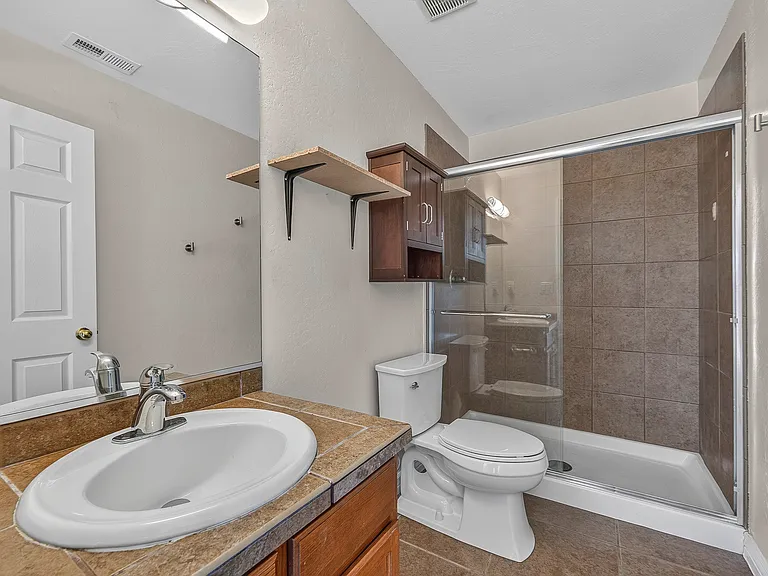 1519 E Payton Way #1 — Photo 7