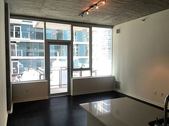 5th image of 1345 S Wabash Ave Unit 409