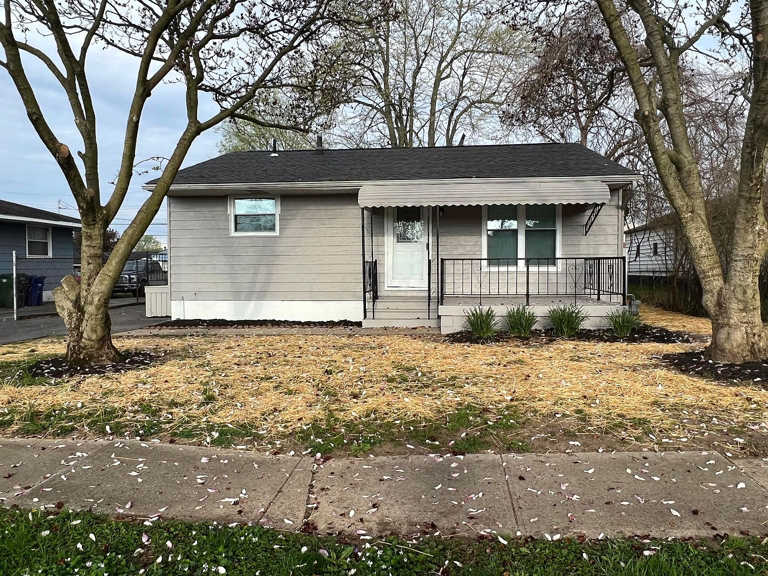 2823 Hillgate Rd, Columbus, OH 43207 Zillow