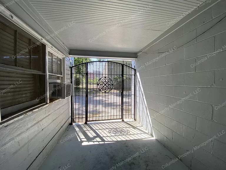 1817 Marion St #5 — Photo 16