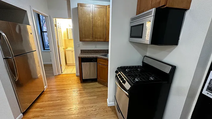 Rented by HOLTON REAL ESTATE INC. | media 16