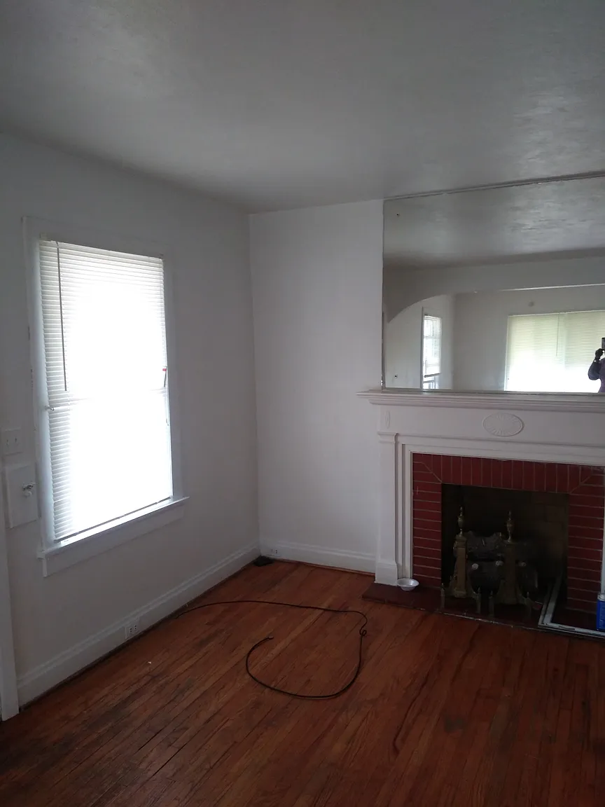 766 Ponce Ave photo 1