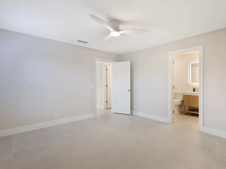 7 Crossings Cir #H — Photo 22