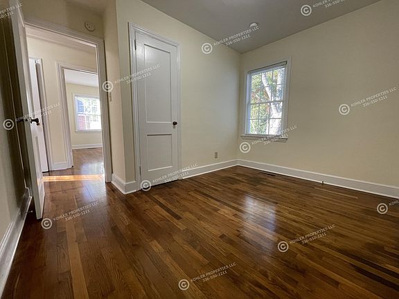 4th image of 902 McCormick St