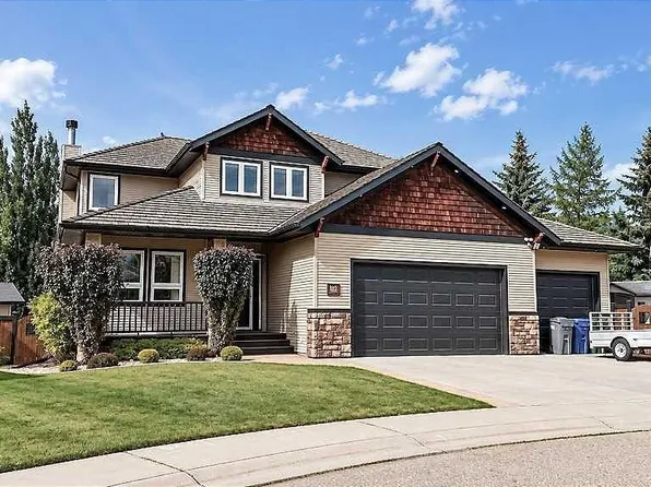 22 E Atter Close, Red Deer, AB T4R 2T2