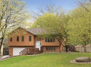 2852 Pine Rd, Mound, MN 55364