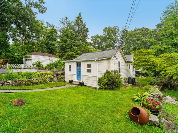 21 Garrison Road, Highland Falls, NY 10928