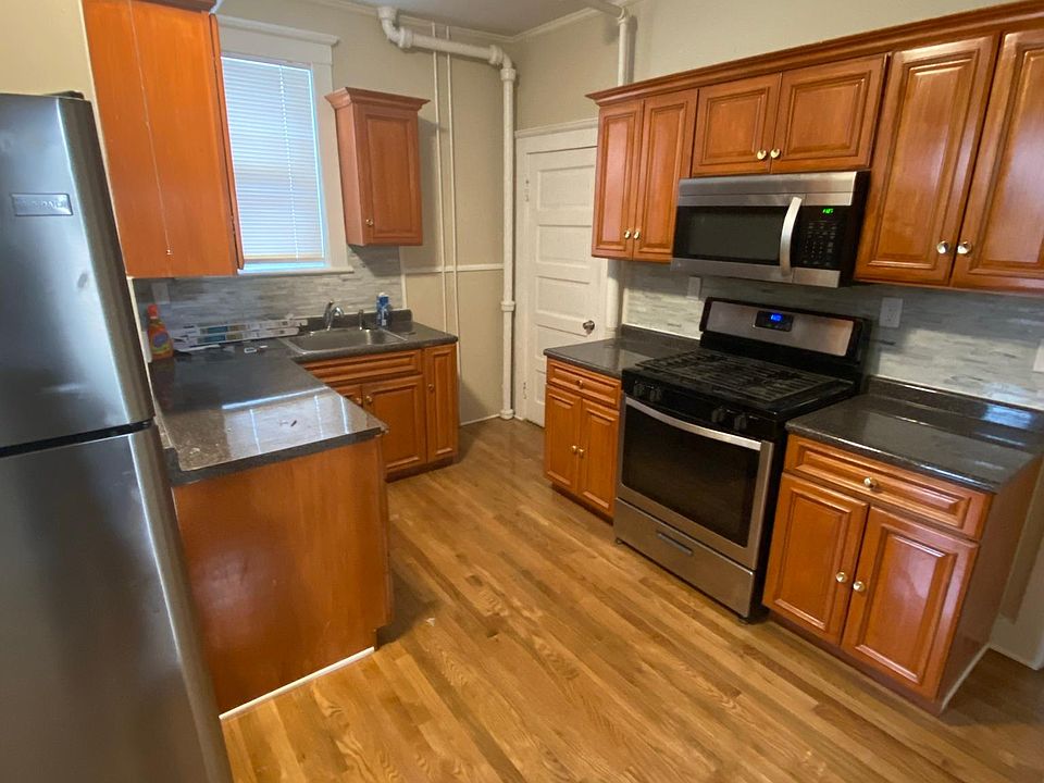 1st image of 69 Nightingale Ave