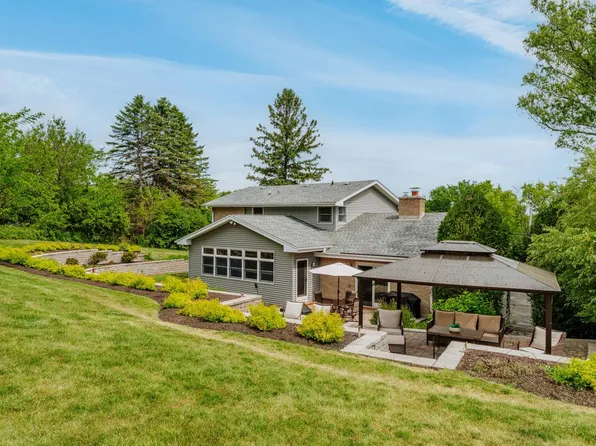 N10W28431 Northview ROAD, Waukesha, WI 53188
