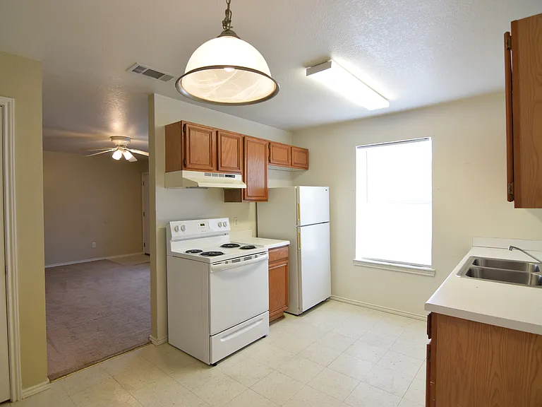 1112 Horizon Dr, Killeen — Photo 18