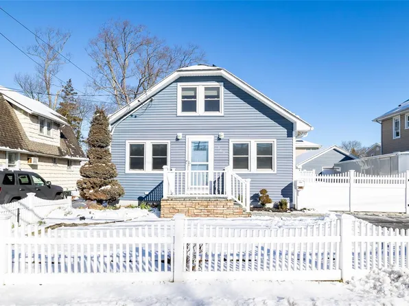 767 Albin Avenue, West Babylon, NY 11704