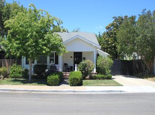 1064 36th St, Sacramento, CA 95816