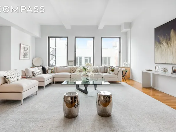 126-130 W 22nd St #11S, New York, NY 10011