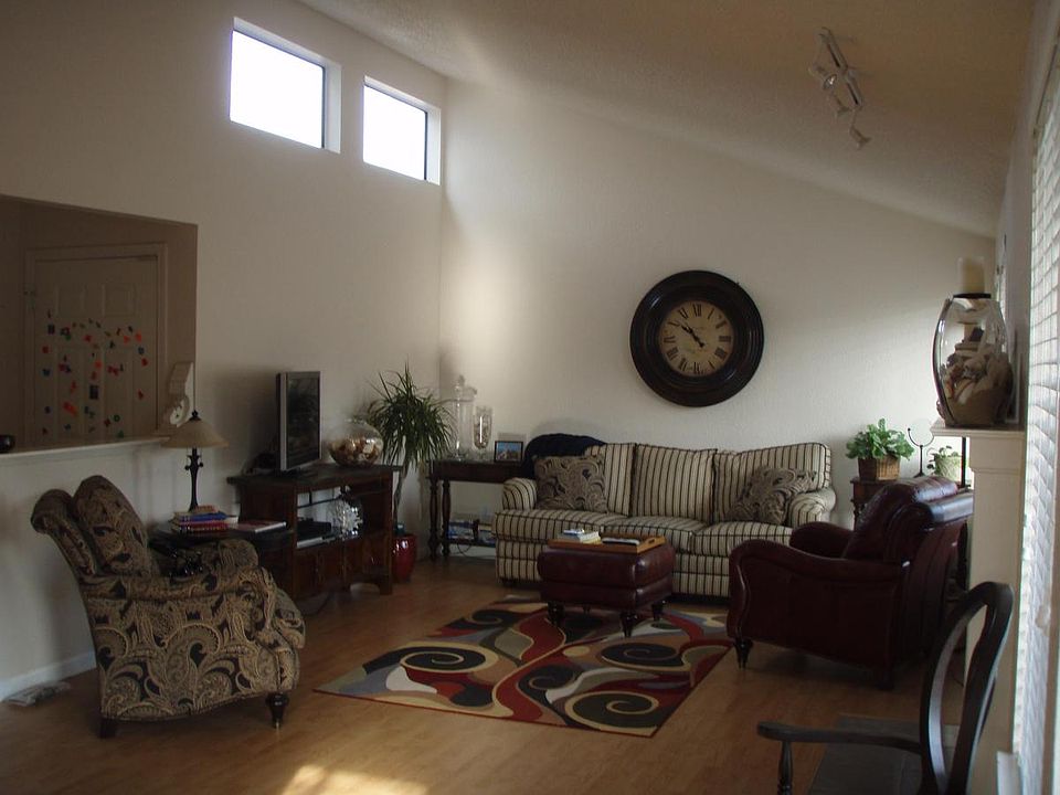 1st image of 12621 NE 130th Way APT D302