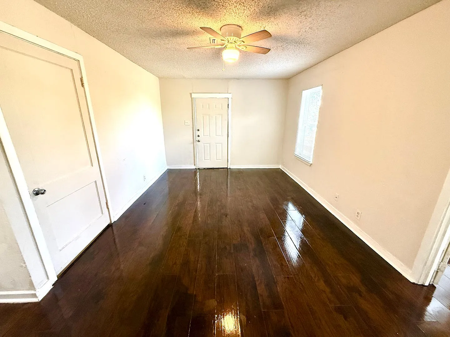 2-Bedroom Unit Near the Alamodome & Downtown San Antonio! — Photo 4