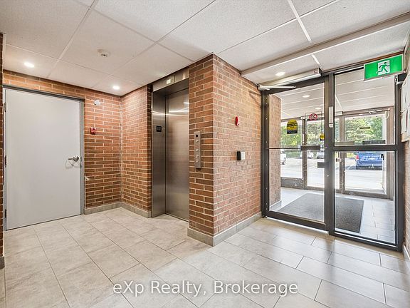 5th image of 65 Silvercreek Pkwy N #404