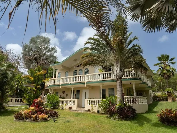 393 Monte Carmelo, Vieques, PR 00765