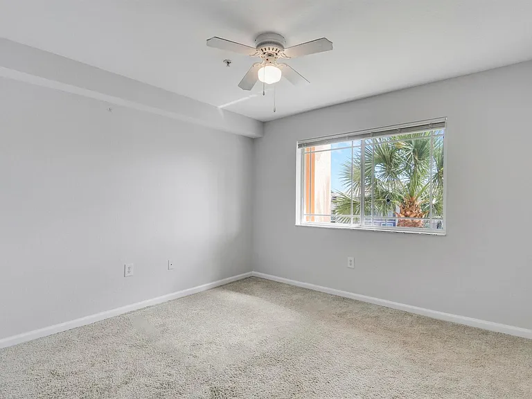 141 SW Palm Dr #306 — Photo 16