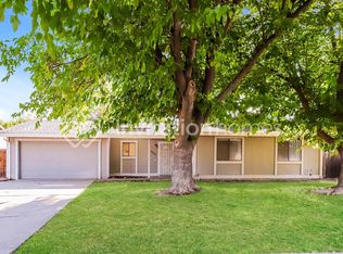 4037 Vosburg St, Sacramento, CA 95826