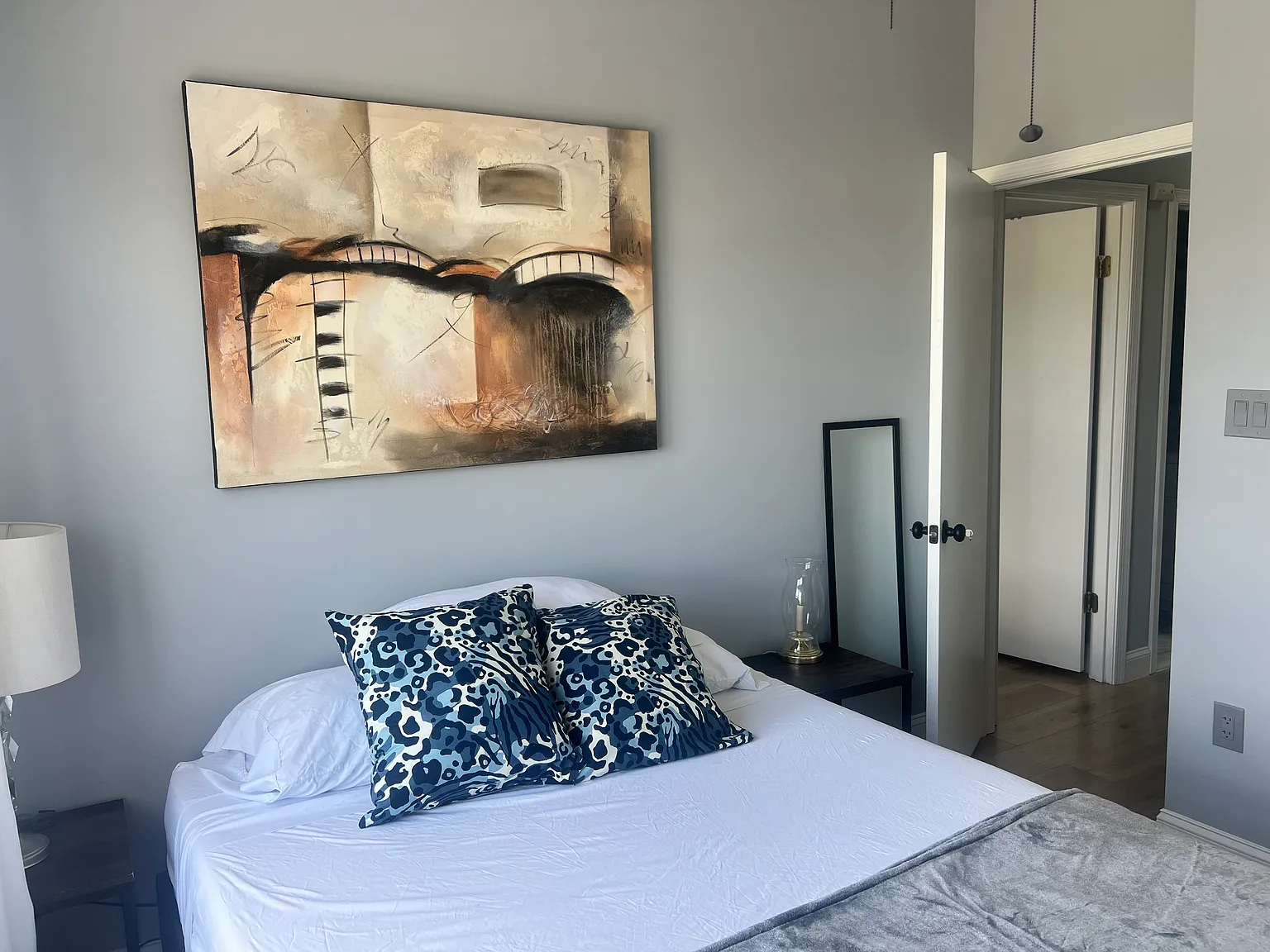3 bed, 2.5 bath, 2035 sqft, $3,500 — Photo 4