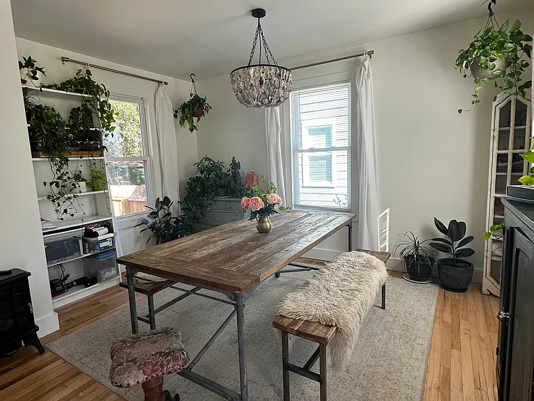 2368 Suffolk St — Photo 7