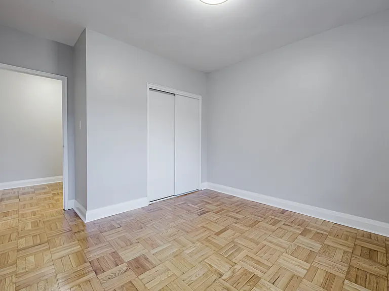 130 Jameson Ave — Photo 40