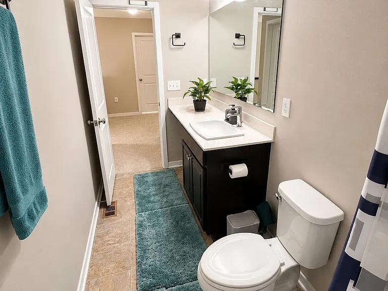 8180 Rhoderick Cir — Photo 4